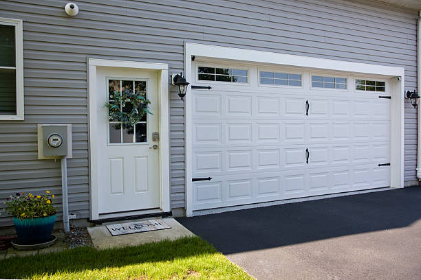 24/7 Emergency Garage Door Panel Replacement experts in Piedmont, AL